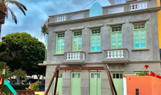 House next to Guia de Isora